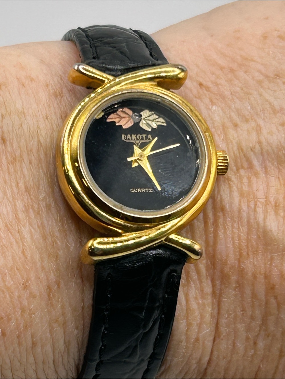 Dakota Black Hills Gold 12k Leaves Womenโs Wrist Watch w/leather band- Black